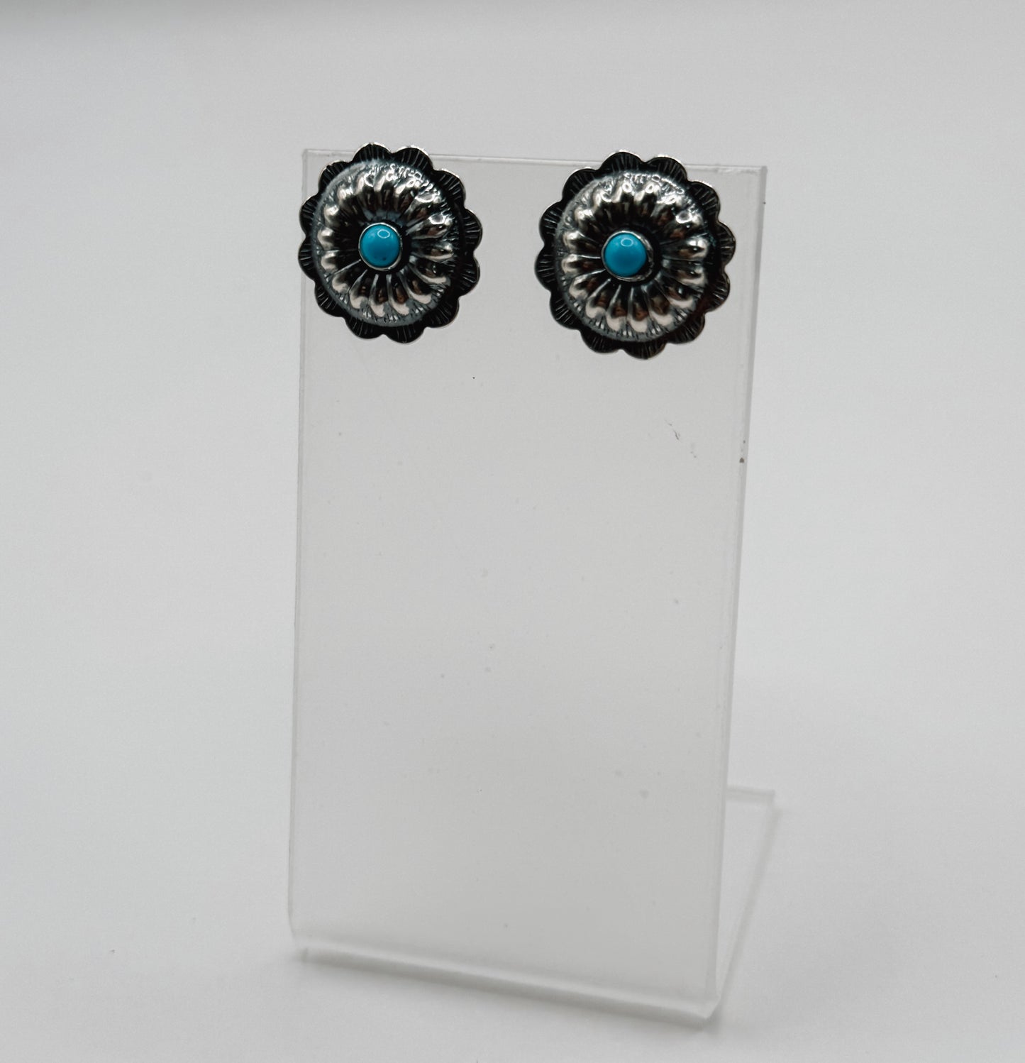 The Vera Studs
