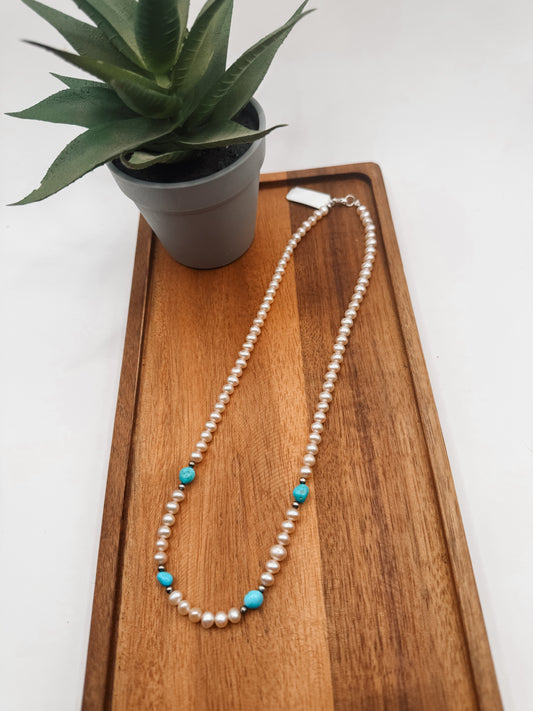 The Dally Necklace