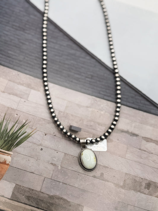 The Raya Pendant