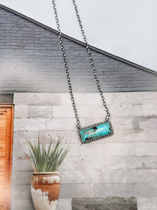 The Faith Bar Necklace